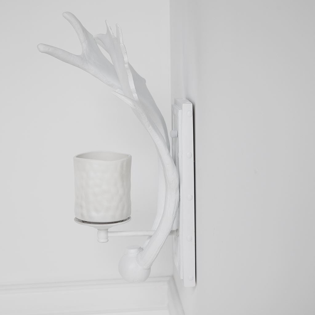 Rockland 8x19.5 White Resin Antlers Wall Sconce from Mercana - Luna Furniture