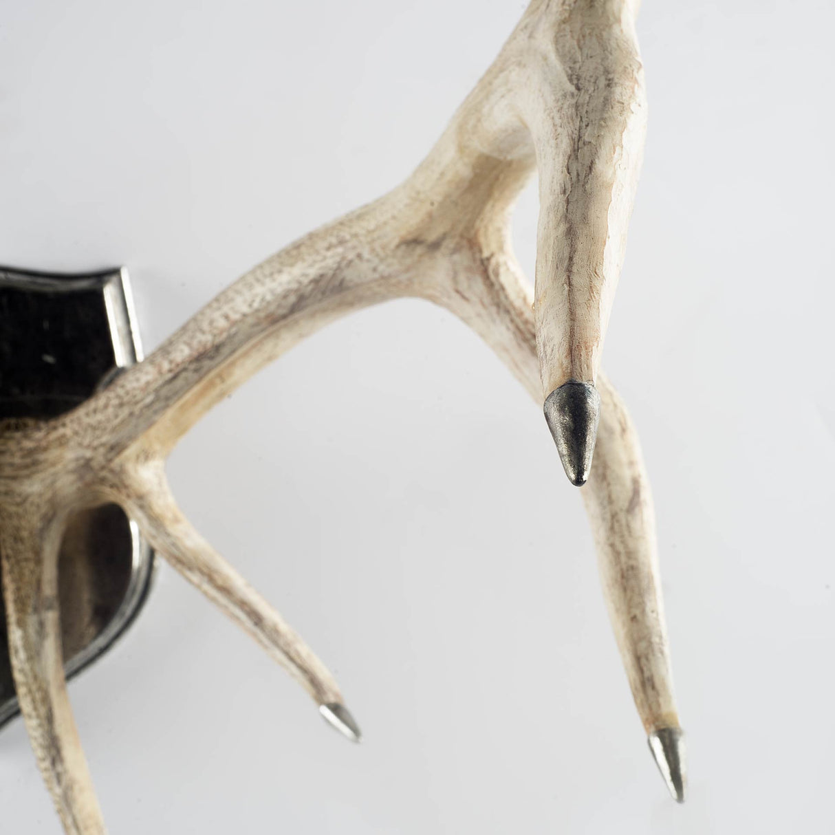 Sika I Natural Finish set of Replica Deer Antlers from Mercana - Luna Furniture