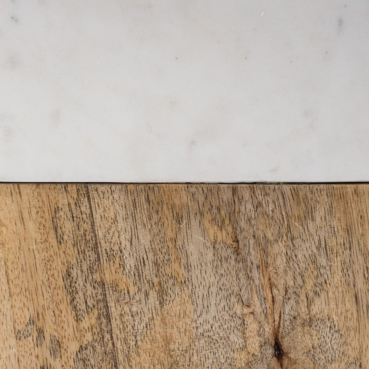 Woodrow (22.3"H) Light Brown Wood w/ White Accent Table Lamp from Mercana - Luna Furniture