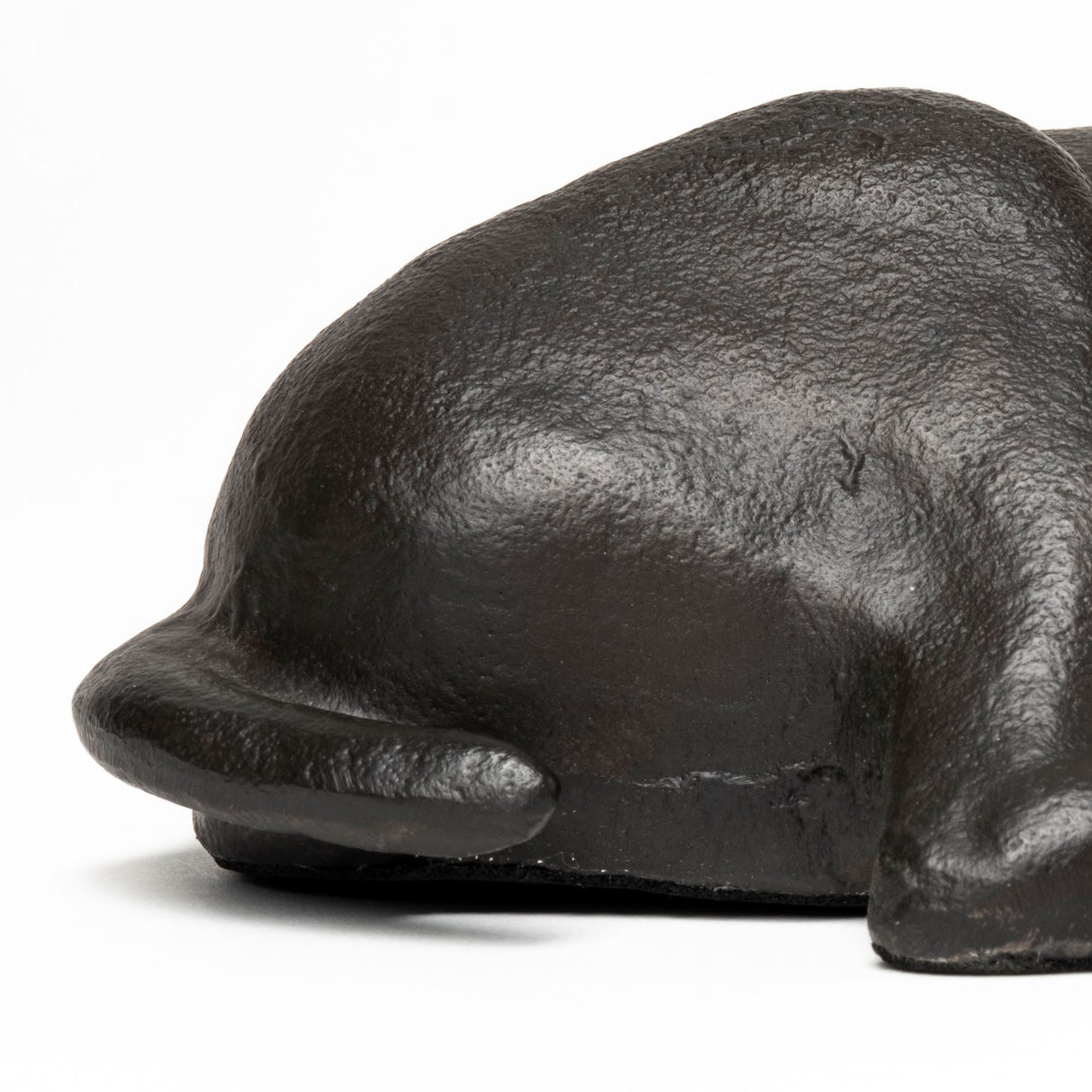Czar 11L x 7W Black Metal Labrador Retriever from Mercana - Luna Furniture