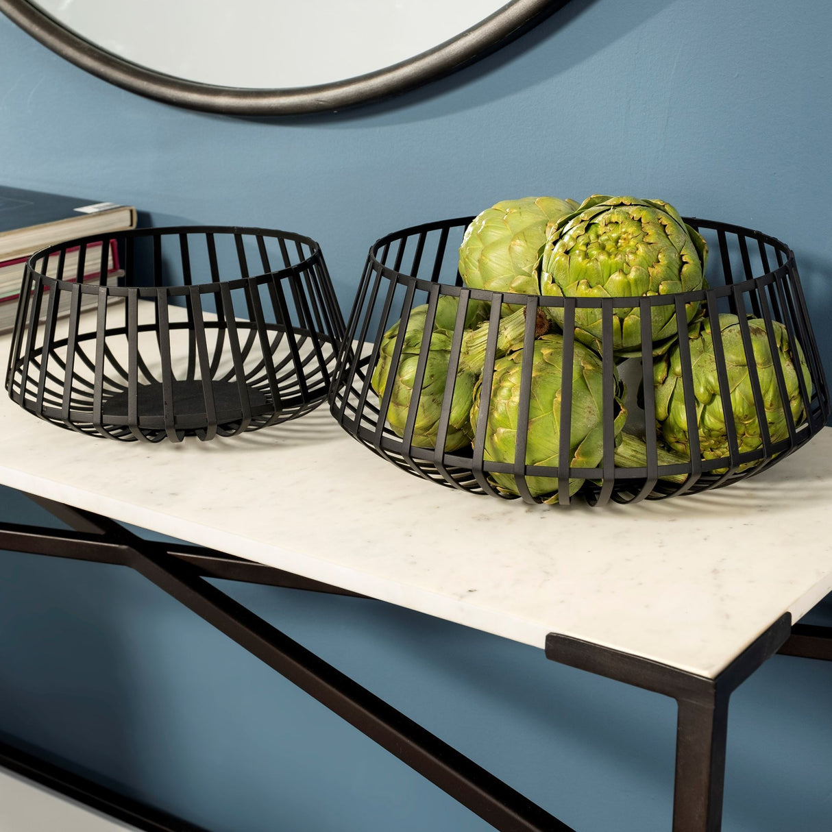 Emilio Set of 2 Black Metal Slated Bowls from Mercana - Luna Furniture