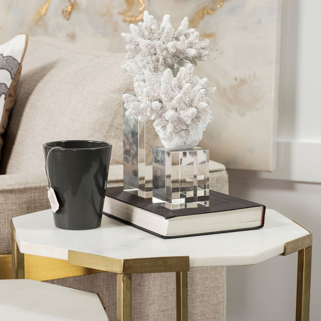Isla (Large) 5L x 5W White Replica Resin Coral On Clear White Glass from Mercana - Luna Furniture