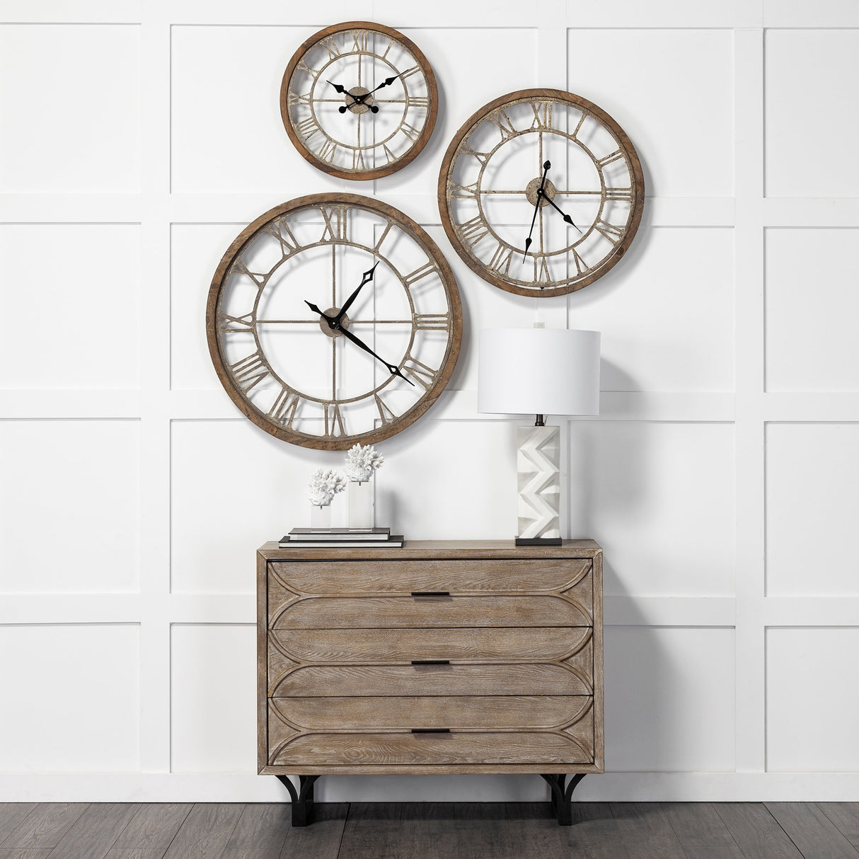 Isla (Large) 5L x 5W White Replica Resin Coral On Clear White Glass from Mercana - Luna Furniture