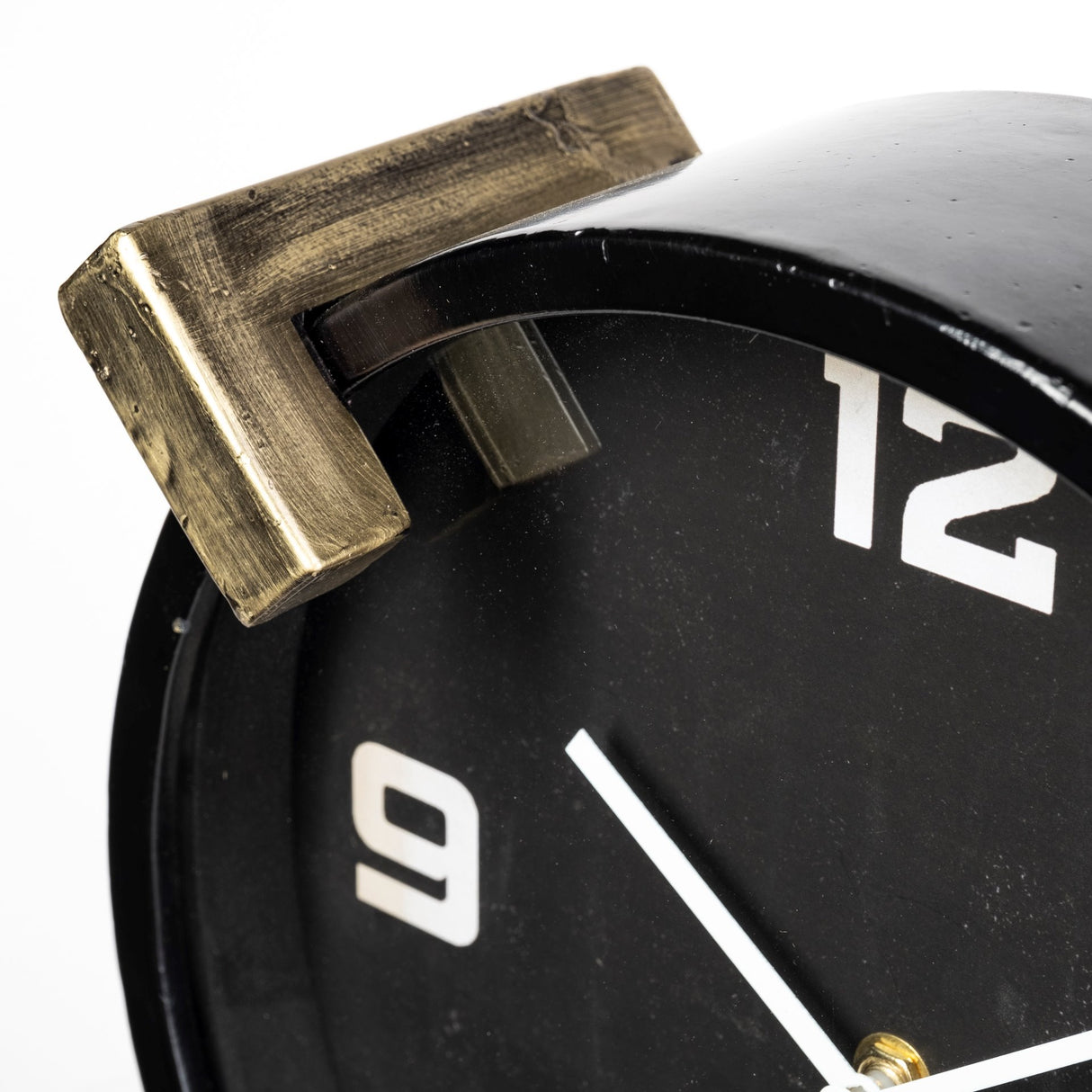 Agar Black Metal Round Table Clock from Mercana - Luna Furniture