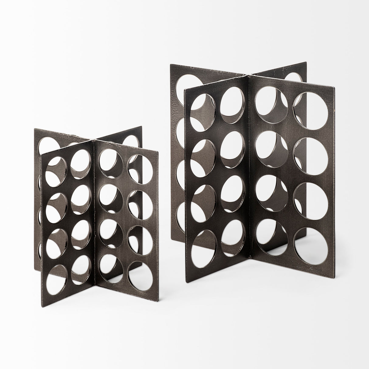 Fletcher (Large) 6L x 6W Gray Metal Abstract Decorative Object from Mercana - Luna Furniture