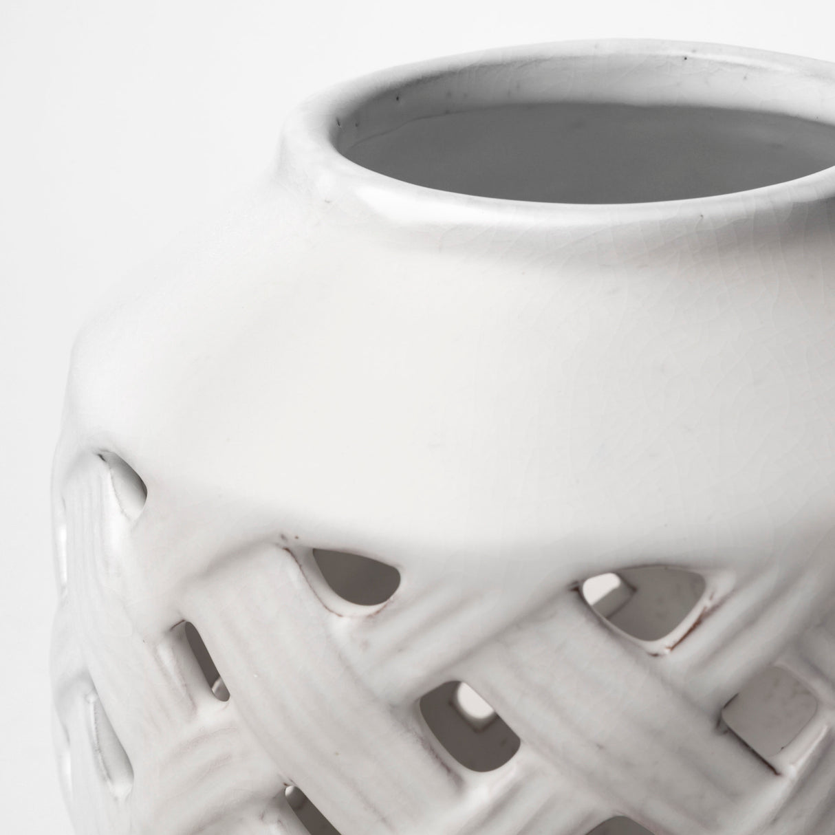 Forillon I Short White Glazed Lattice Pattern Vase from Mercana - Luna Furniture