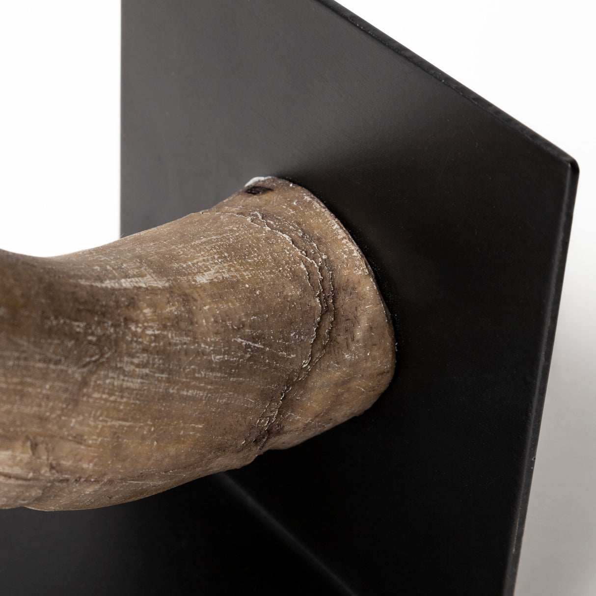 Nickerson (Set of 2) 6L x 7W Bull Horn Bookends from Mercana - Luna Furniture