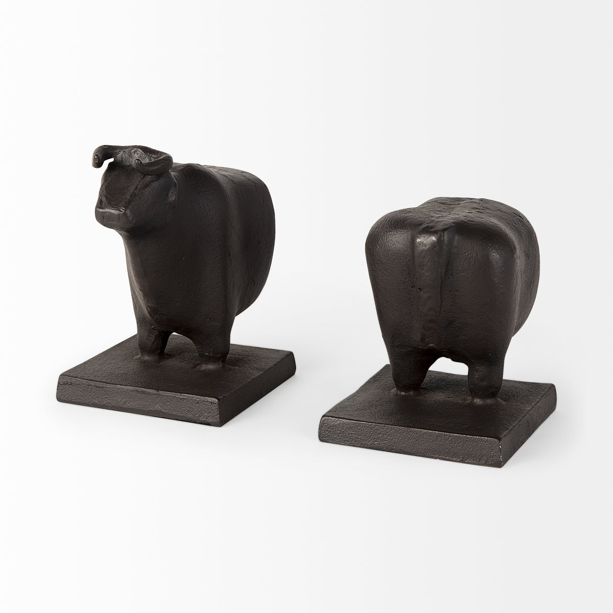Taurus III (Set of 2) 9L x 4W Black Cast Aluminum Bull Bookends from Mercana - Luna Furniture