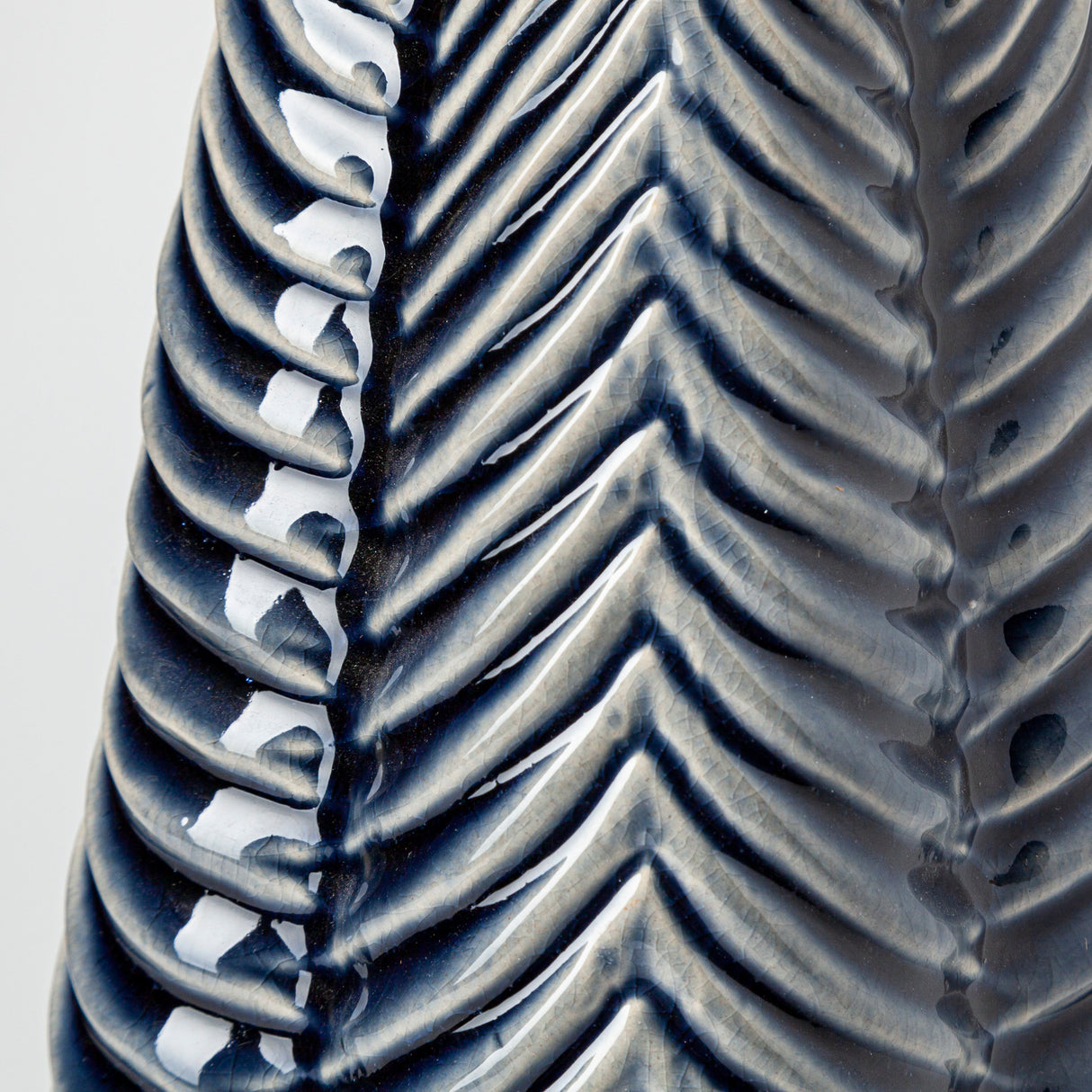 Bashir II Large Dark Navy Gloss Ceramic Vase from Mercana - Luna Furniture