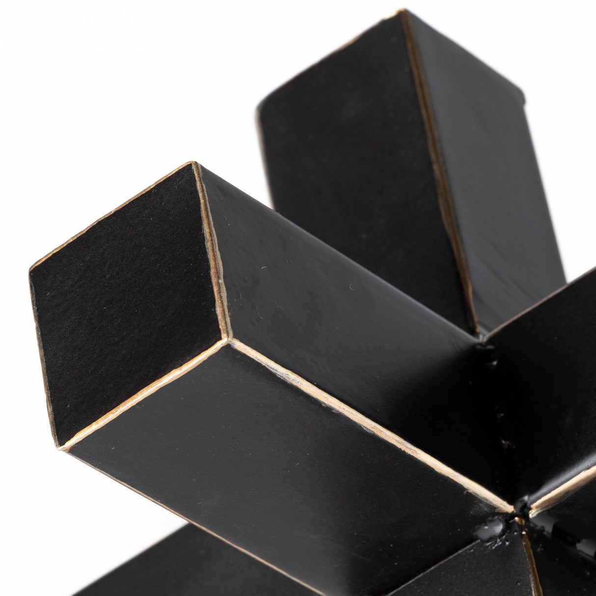 Abel (Large) 9L x 9W Black Metal Jack W/ Gold Accents from Mercana - Luna Furniture