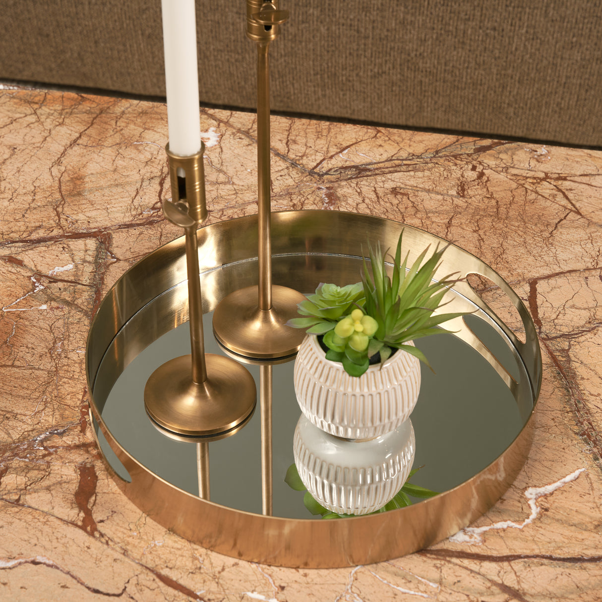 Serkis 15L x 15W Gold Metal Mirrored Base Round Tray from Mercana - Luna Furniture