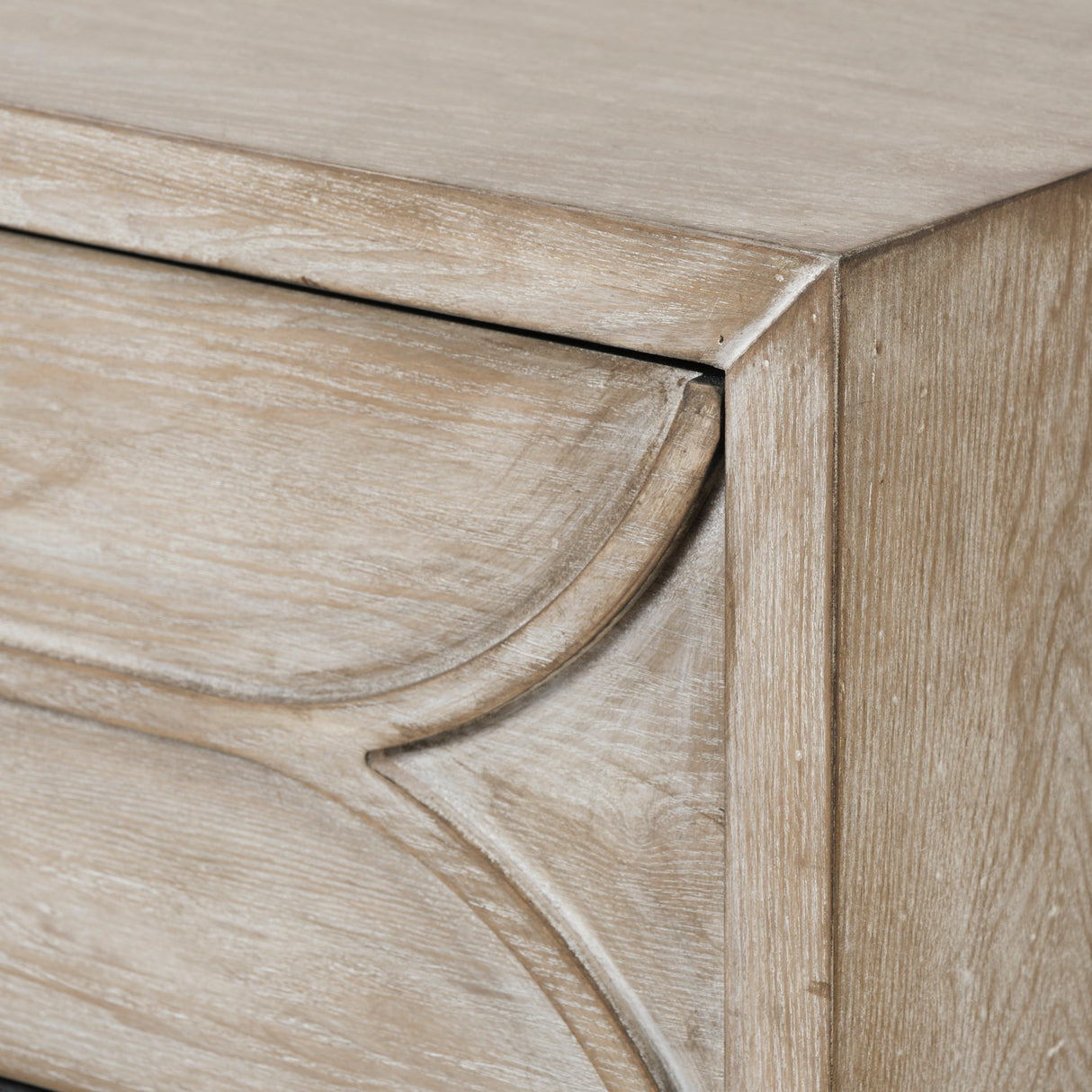 Giselle I 40L x 16W Light Brown Fir Veneer 3 Drawer Accent Cabinet from Mercana - Luna Furniture