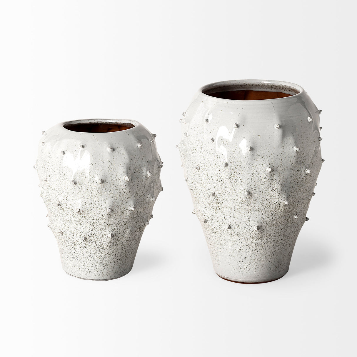 Julian Large Glossy White Ceramic Spoked Vase from Mercana - Luna Furniture