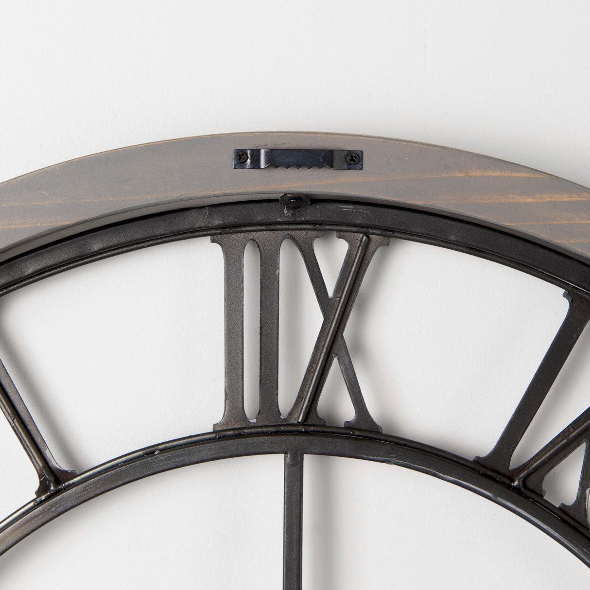 Mething Gray 25" Medium Farmhouse Wall Clock from Mercana - Luna Furniture