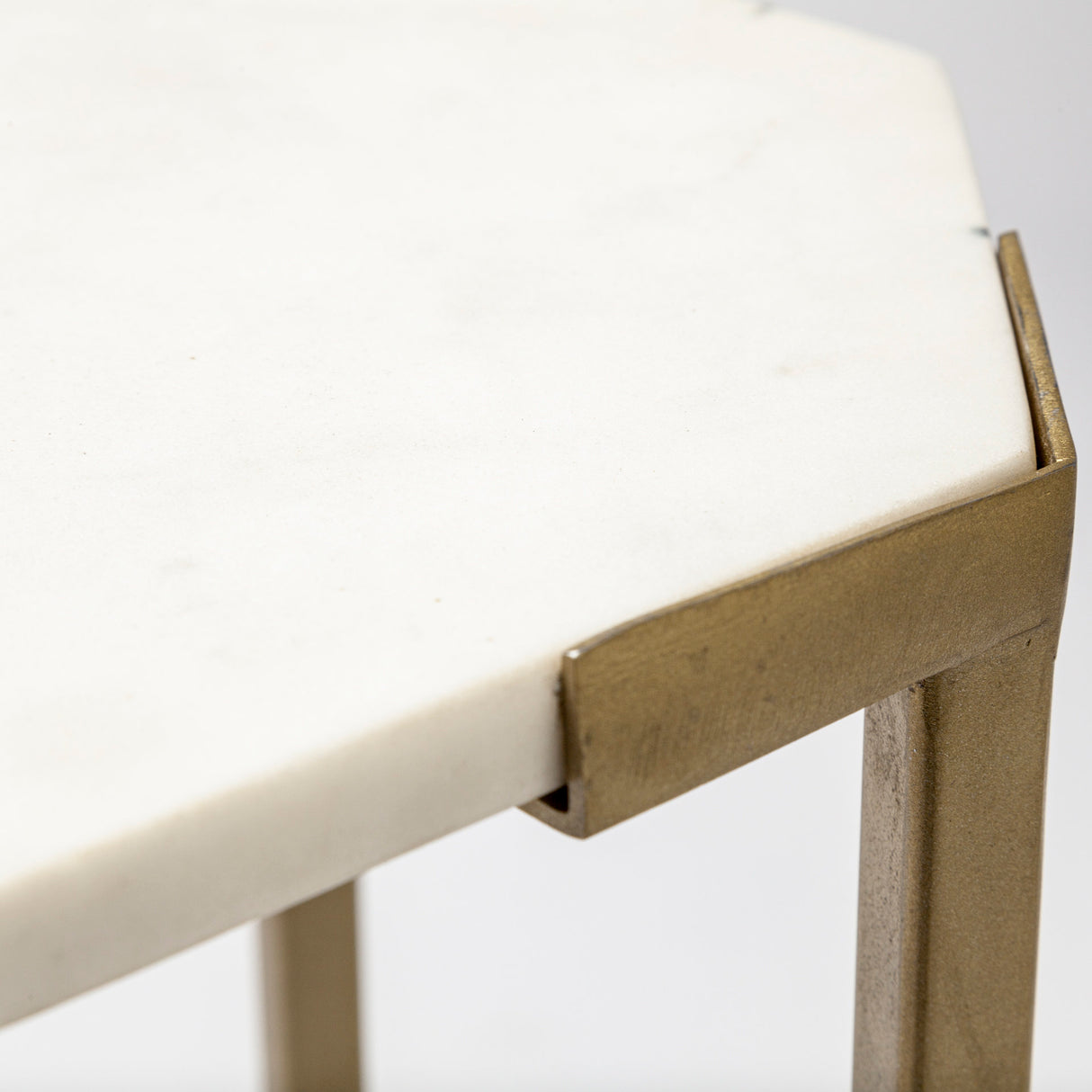 Vincent 33" Octagonal White Marble Tabletop w/ Gold Metal Base Coffee Table from Mercana - Luna Furniture