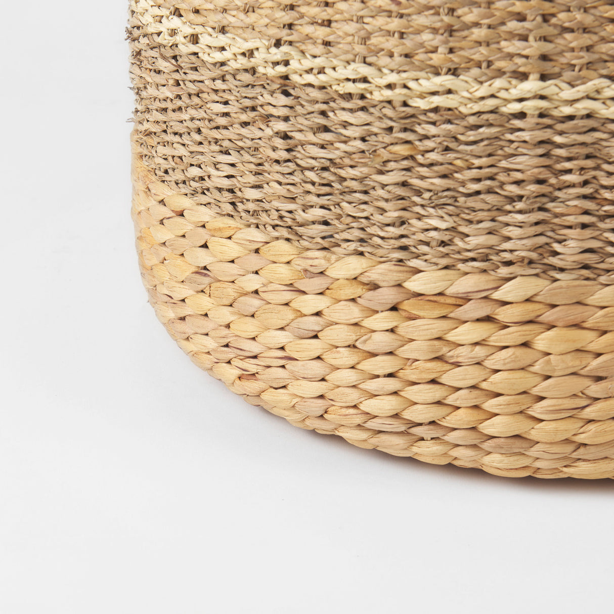 Maya 17.7L x 17.7W x 17.7H Light Brown W/Medium Brown Stripes Seagrass Round Pouf from Mercana - Luna Furniture