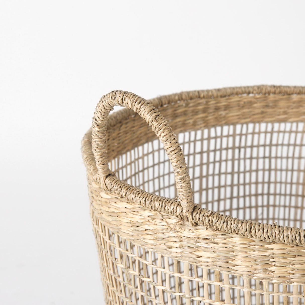 Bowie 19.7L x 19.7W x 19.7H (Set of 3) Medium Brown Seagrass Round Basket W/ Handles from Mercana - Luna Furniture