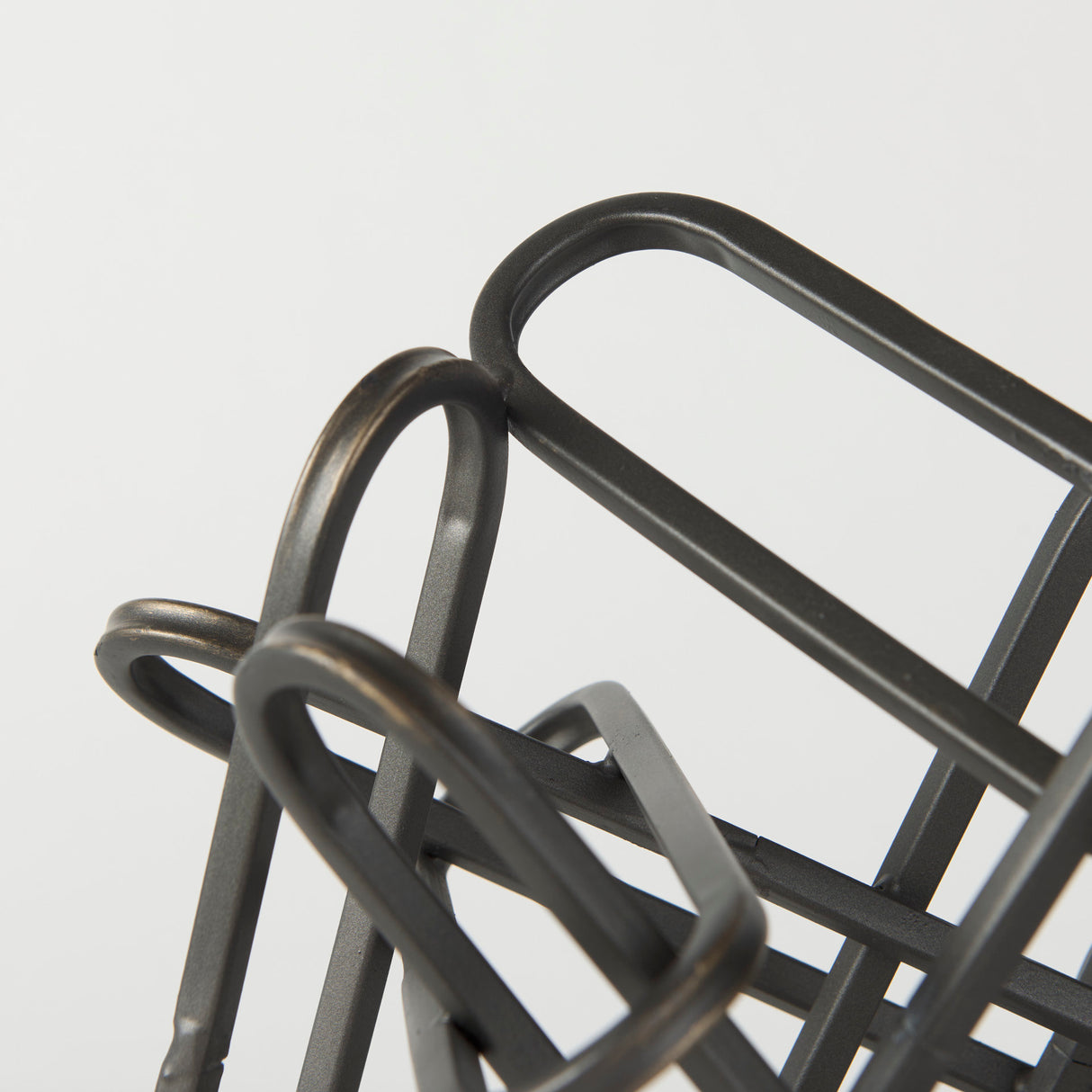 Henderson 10.4L x 8.3W x 7.7H Black Metal Paperclip Decorative Object from Mercana - Luna Furniture