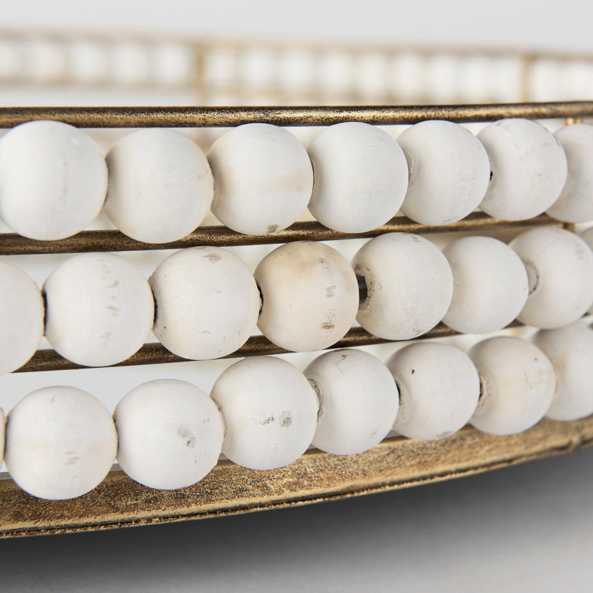 Decatur I 21L x 21W White Wooden Bead Mirrored Bottom Round Tray from Mercana - Luna Furniture
