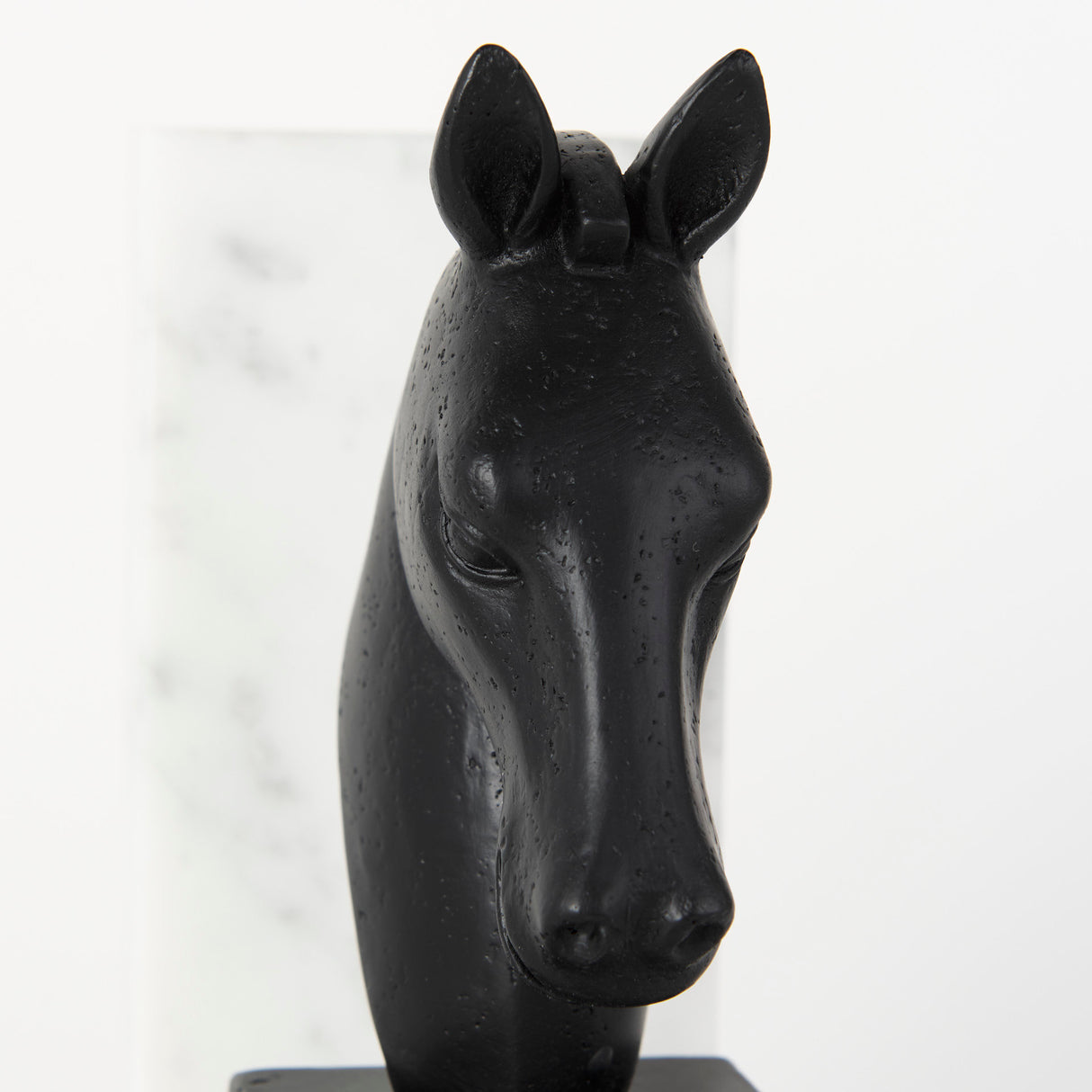 Hidalgo (Set of 2) 14L x 3W Black Majestic Horse Bookends from Mercana - Luna Furniture