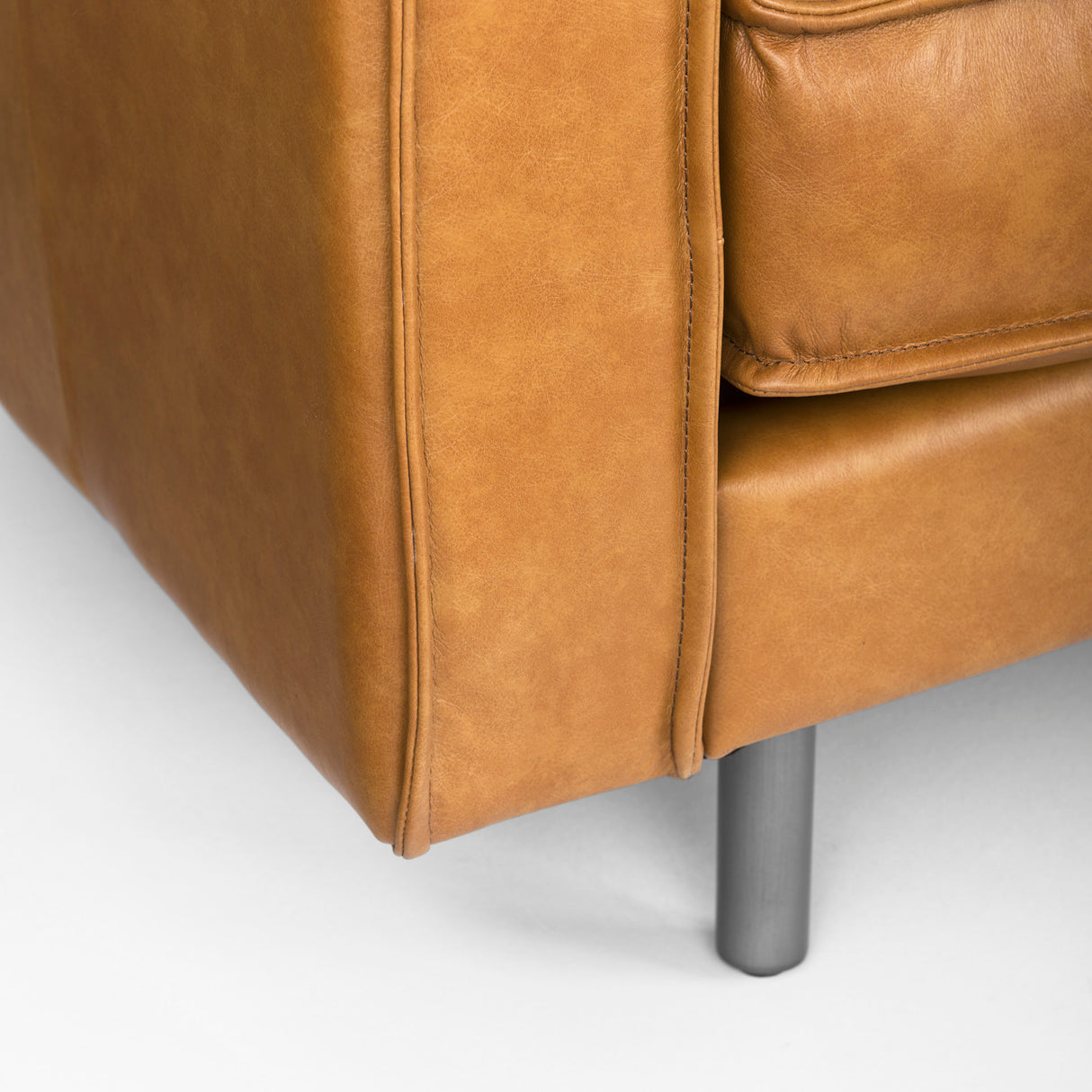 D'Arcy 111"L x 70"D x 33"H Tan Leather Right Chaise Sectional from Mercana - Luna Furniture