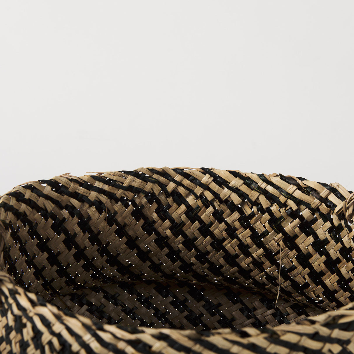 Gaia (Set of 3) Light and Dark Brown Cross Patterend Belly Seagrass Basket from Mercana - Luna Furniture