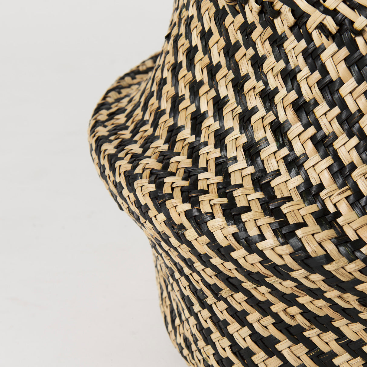 Gaia (Set of 3) Light and Dark Brown Cross Patterend Belly Seagrass Basket from Mercana - Luna Furniture