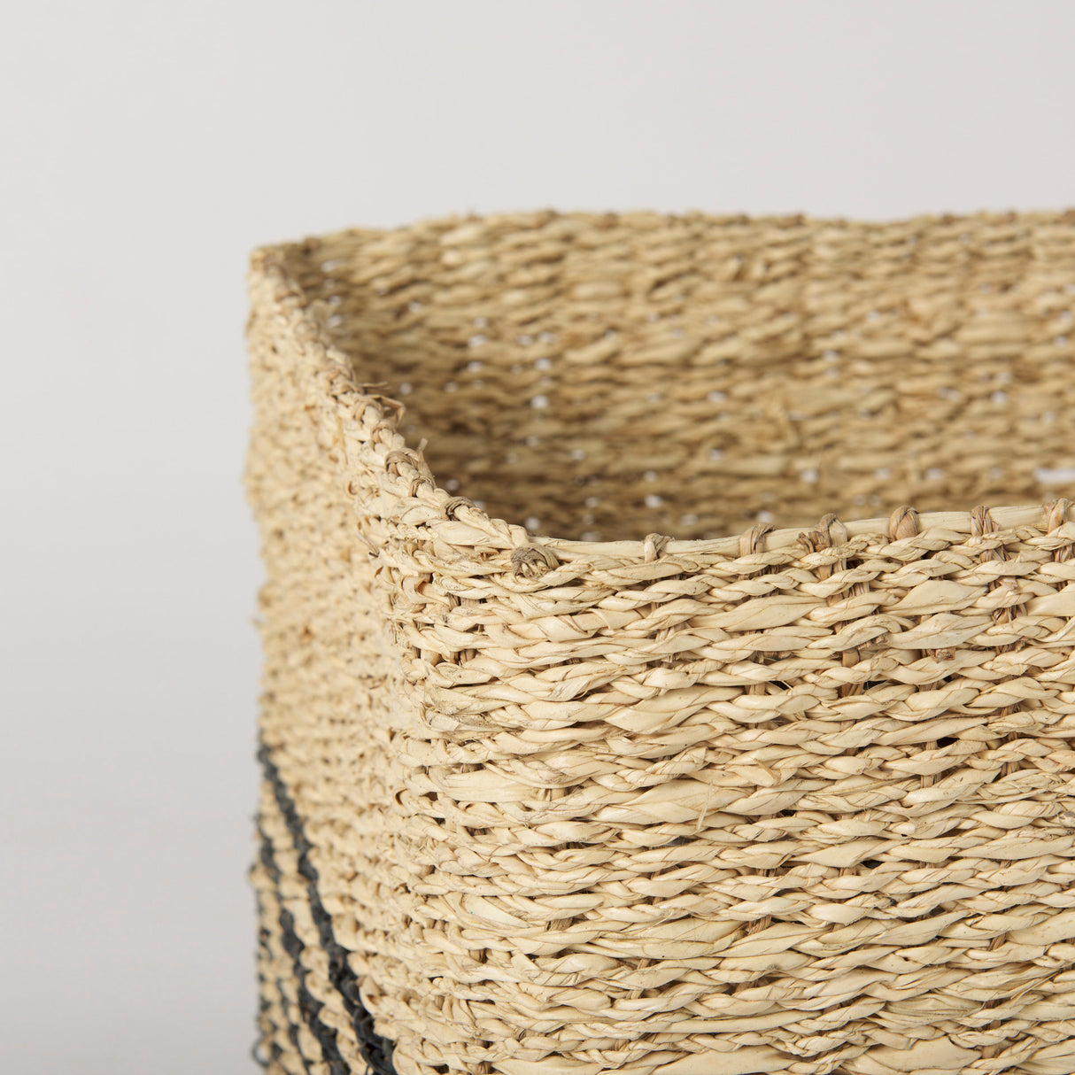 Cullen 15.7L x 15.7W x 15.7H (Set of 3) Grey Twisted Seagrass Square Basket from Mercana - Luna Furniture