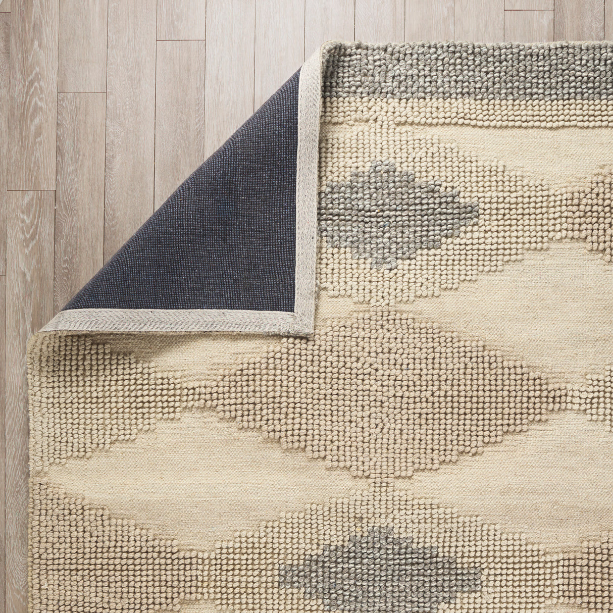 Emory 8x10 Gray Wool Hand Woven Diamond Patterned Rug from Mercana - Luna Furniture