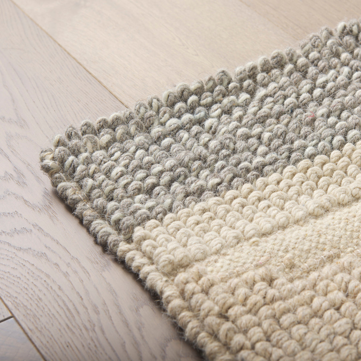 Emory 8x10 Gray Wool Hand Woven Diamond Patterned Rug from Mercana - Luna Furniture