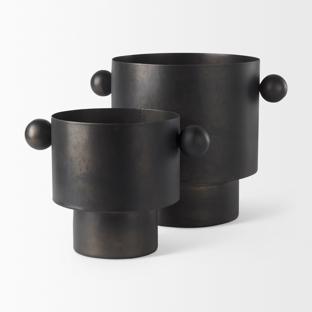 Juno 8.5H Large Black Iron Vase from Mercana - Luna Furniture