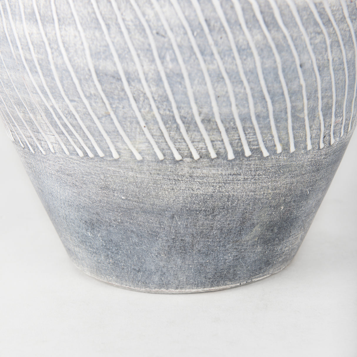 Blume 10H Off-White w/ Gray Textured Vase from Mercana - Luna Furniture