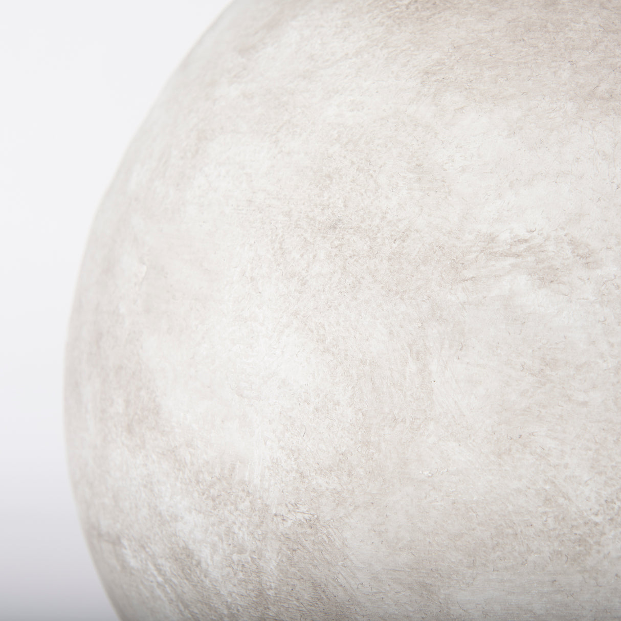 Mehdi Cream Ceramic Table Lamp from Mercana - Luna Furniture