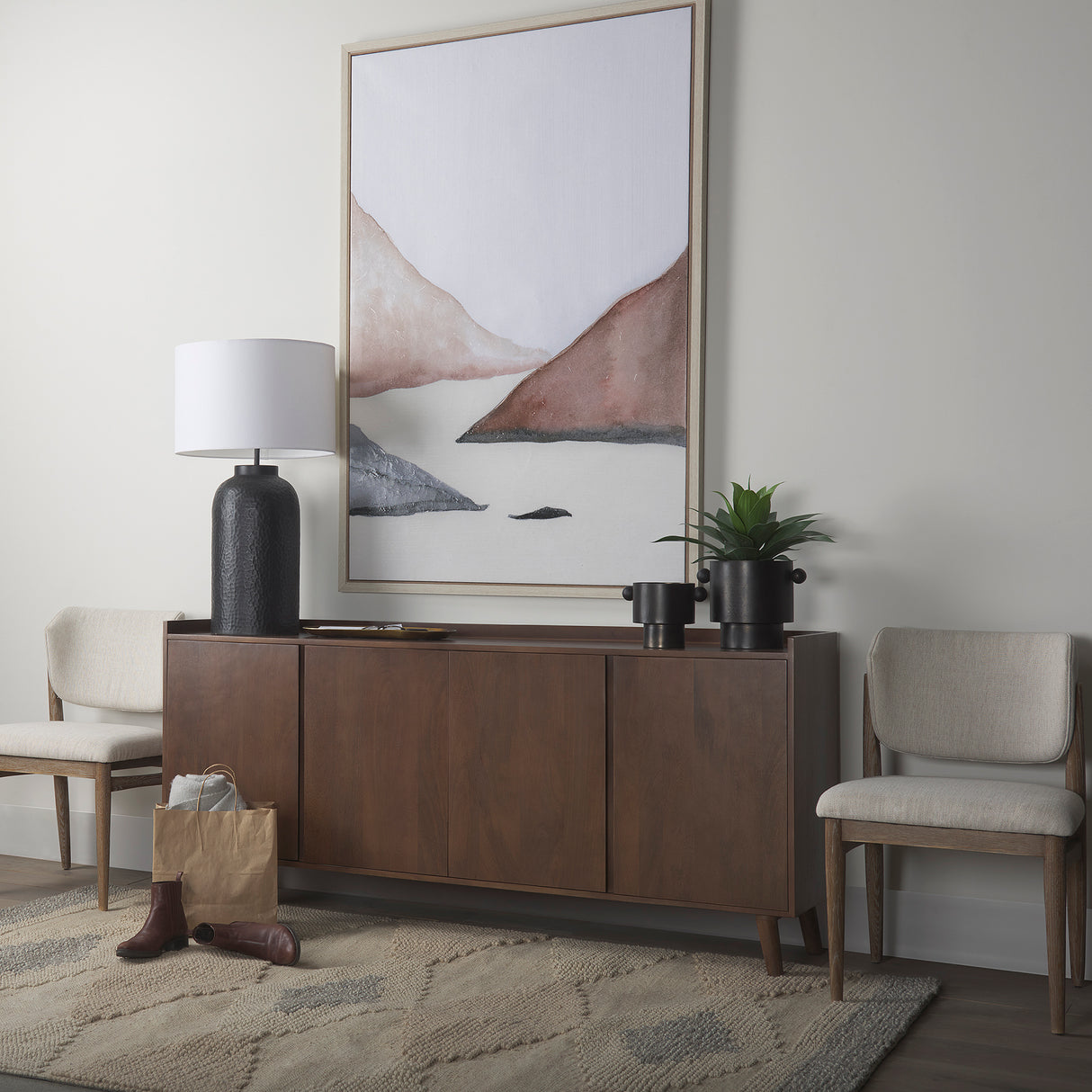 Juno 6.5H Medium Black Iron Vase from Mercana - Luna Furniture
