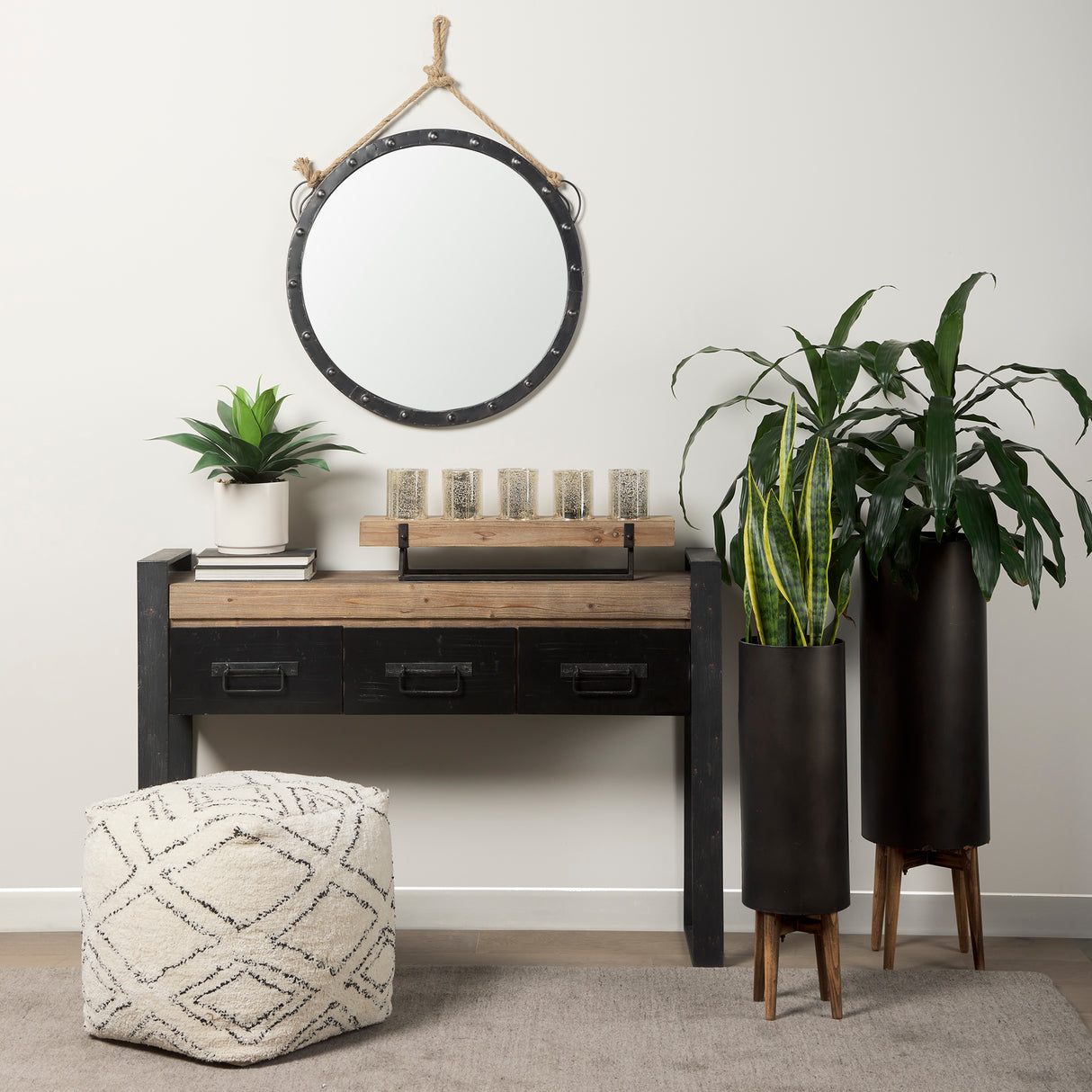 Pendula 27L x 27H Round Metal Frame Mirror from Mercana - Luna Furniture