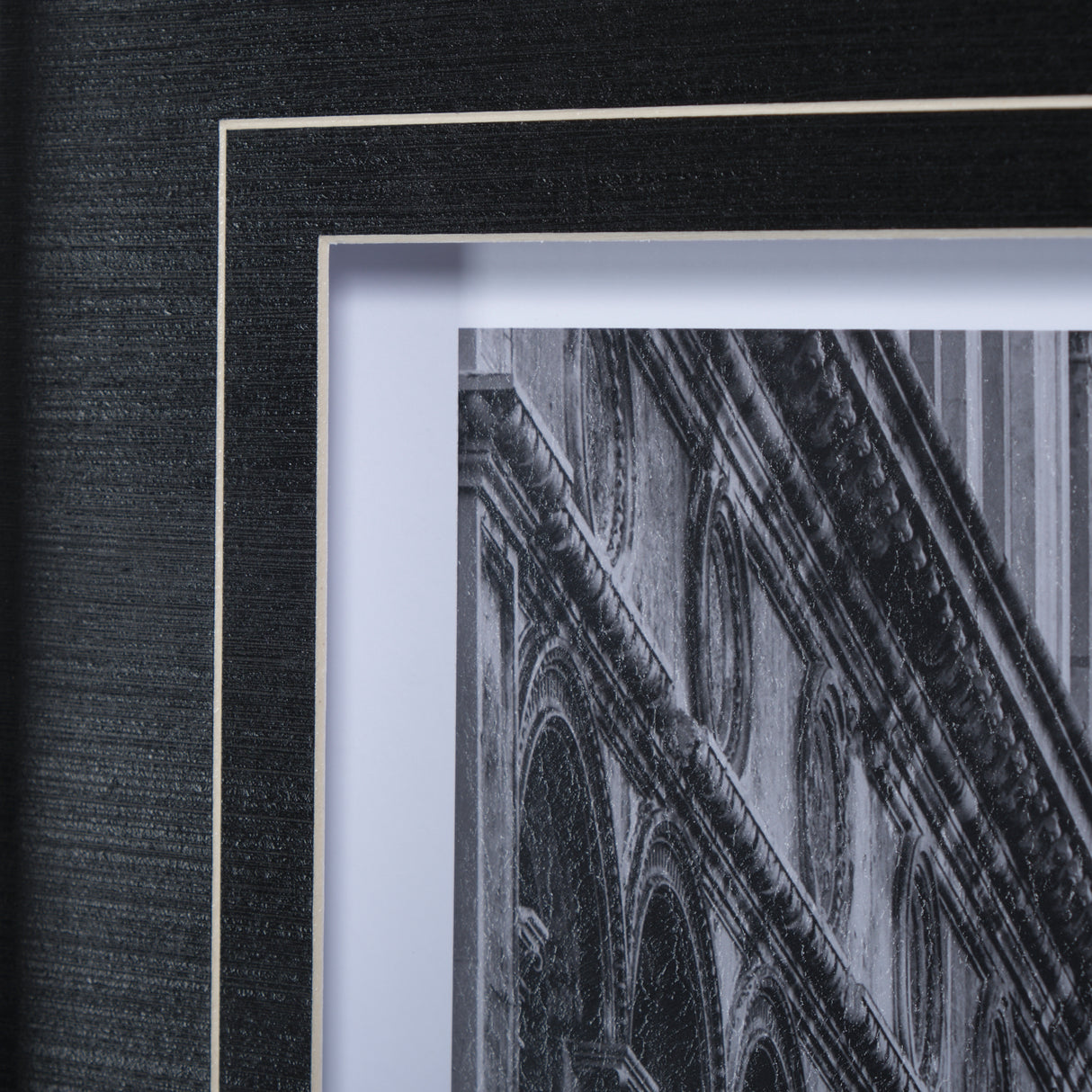 B&W Bridge of Sighs by Danny Head a Hand Embellished Textured Framed Photo Art Print Matted under Gl from Mercana - Luna Furniture