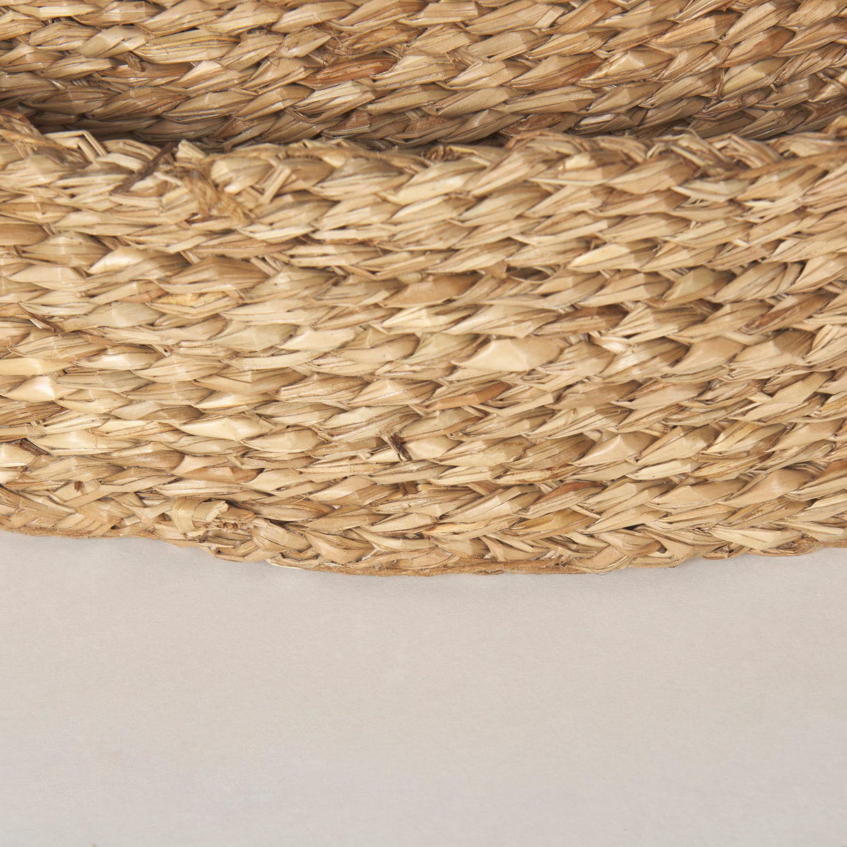 Ulana Set of 3 Round Nesting Seagrass Trays w/ Loop Handles from Mercana - Luna Furniture