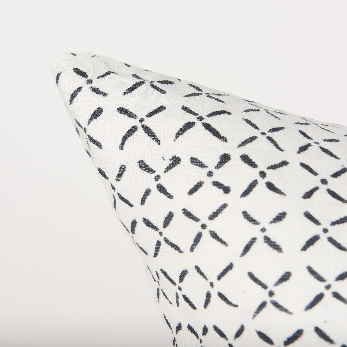 Jayden Cream w/ Black Print Linen Square Decorative Pillow Cover from Mercana - Luna Furniture