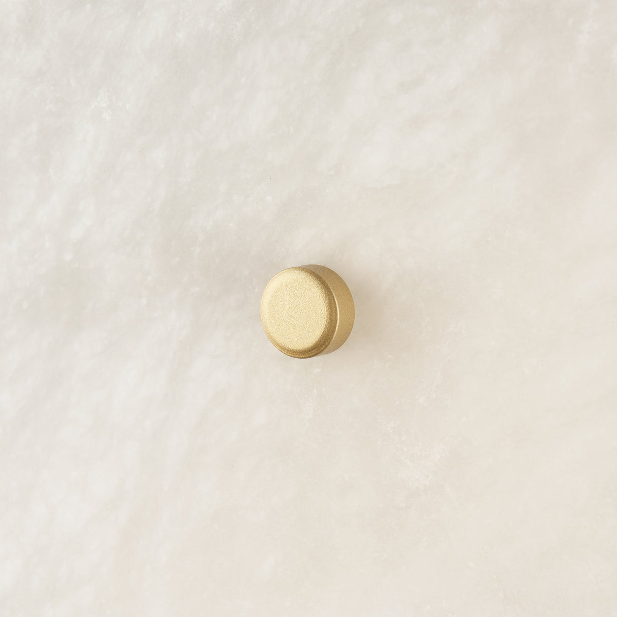 Dolly Brushed Gold Metal w/ Alabaster Shade 4-Light Wall Sconce from Mercana - Luna Furniture