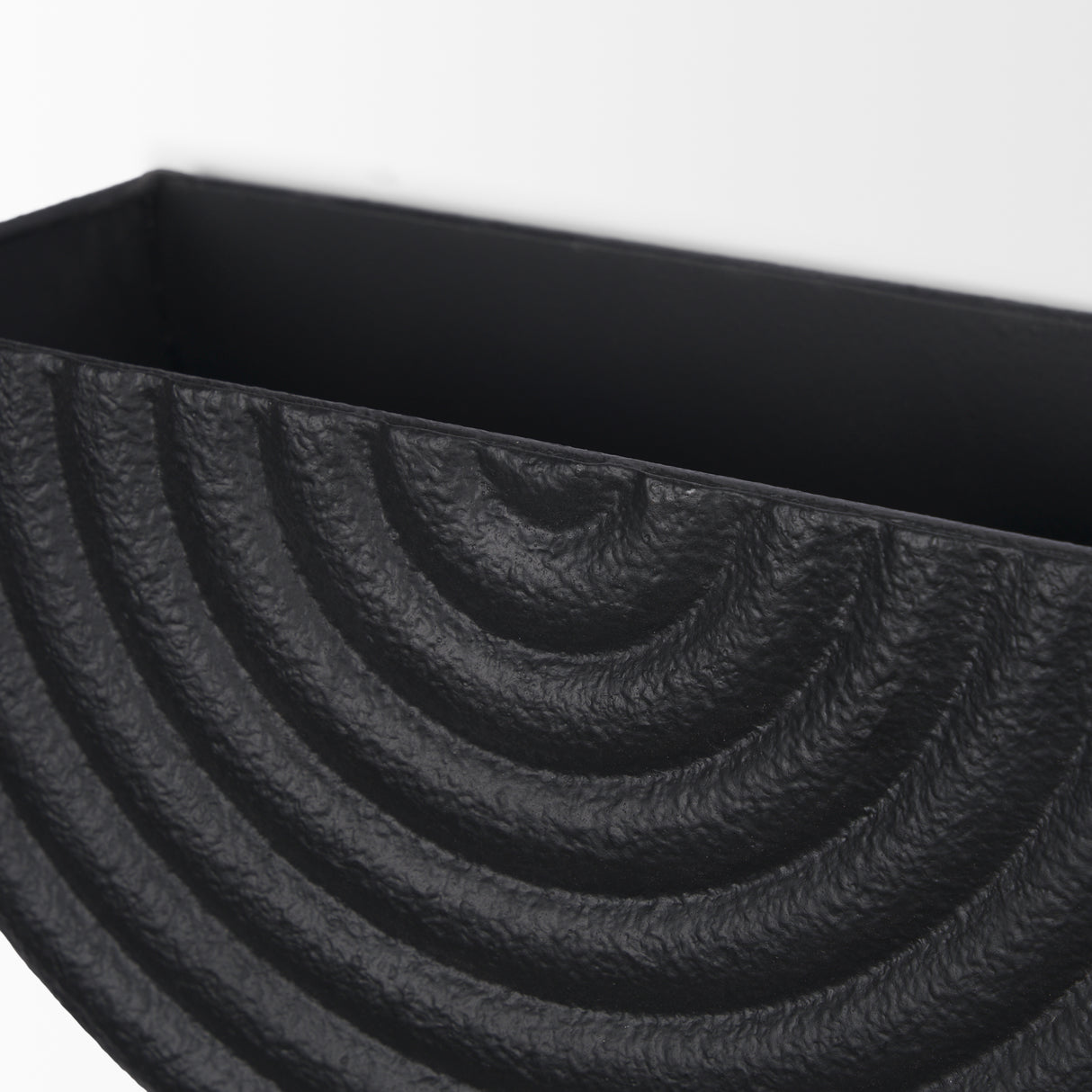 Shilo Matte Black Metal Hanging Wall Planter (Set of 2) from Mercana - Luna Furniture