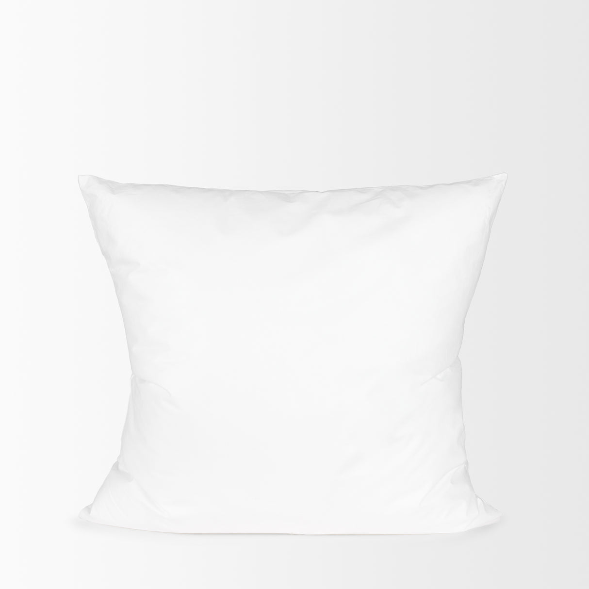 18 x 18 Non-Allergen Pillow insert from Mercana - Luna Furniture
