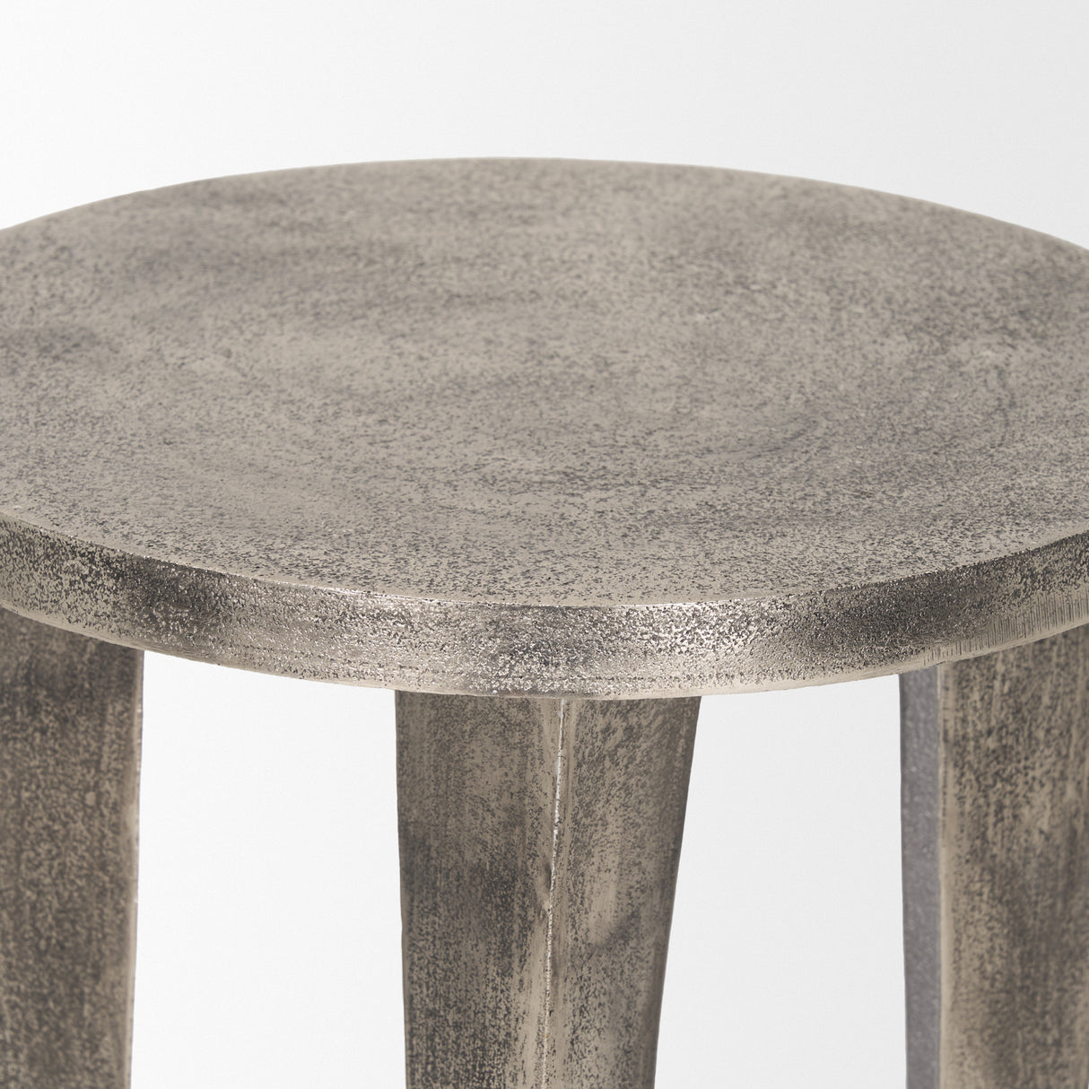 Maggie Textured Silver Nickel Cast Aluminum Metal Accent Table from Mercana - Luna Furniture