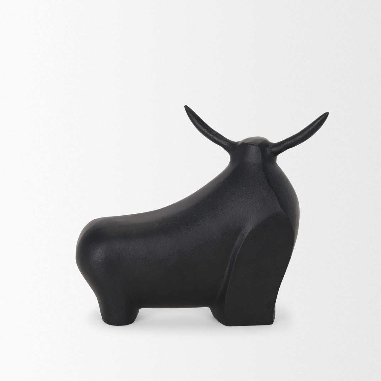 Radu Large Matte Black Metal Bull Decorative Object from Mercana - Luna Furniture