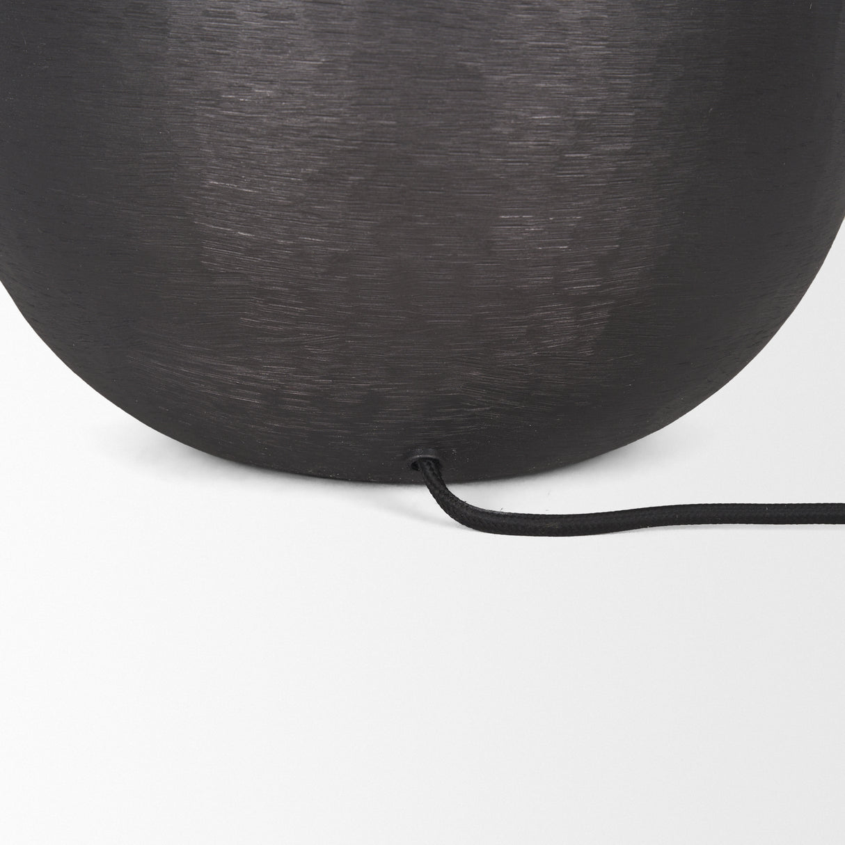 Sadiyah Black Brushed Metal w/ Beige Shade Table Lamp from Mercana - Luna Furniture