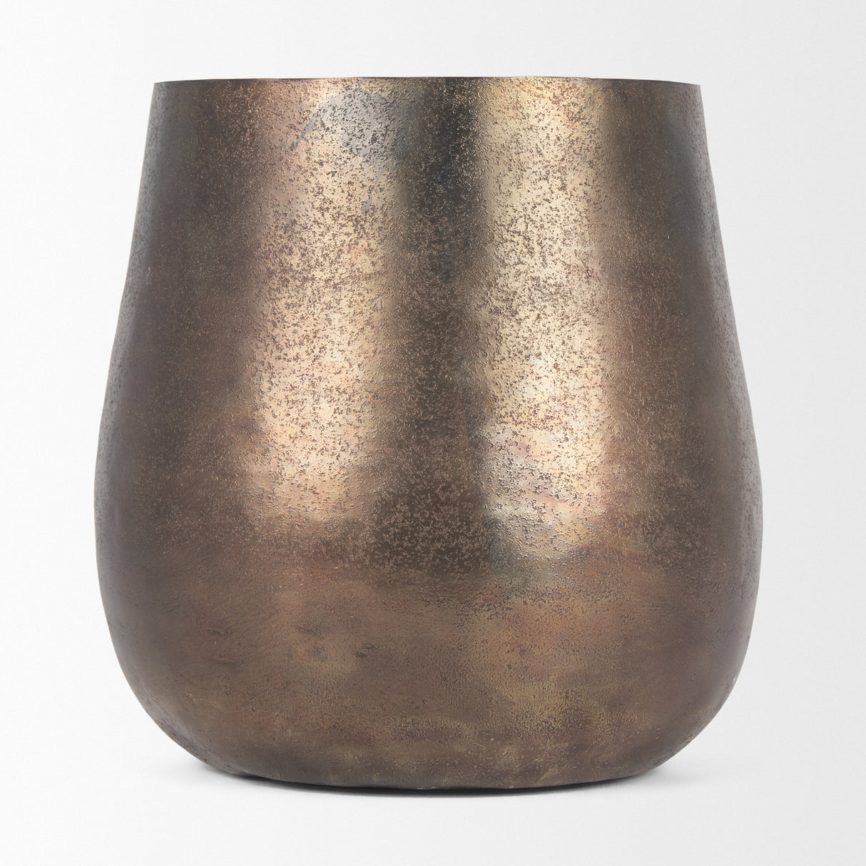 Quade Large Textured Gold Metal Planter from Mercana - Luna Furniture