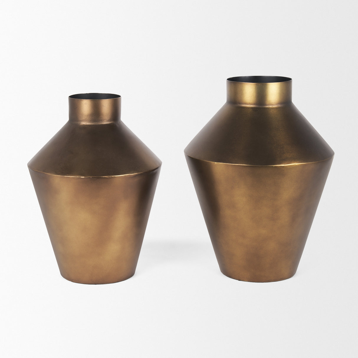 Perrin Large Brushed Gold Metal Decorative Vase from Mercana - Luna Furniture