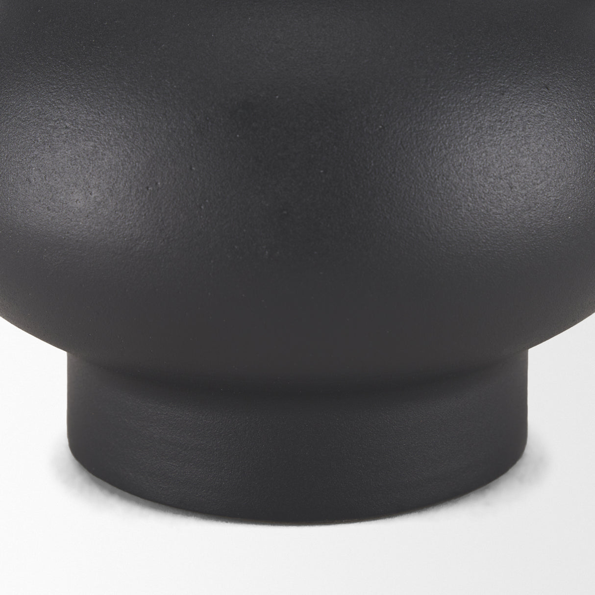 Tasya Large Matte Black w/ Handles Metal Vase from Mercana - Luna Furniture