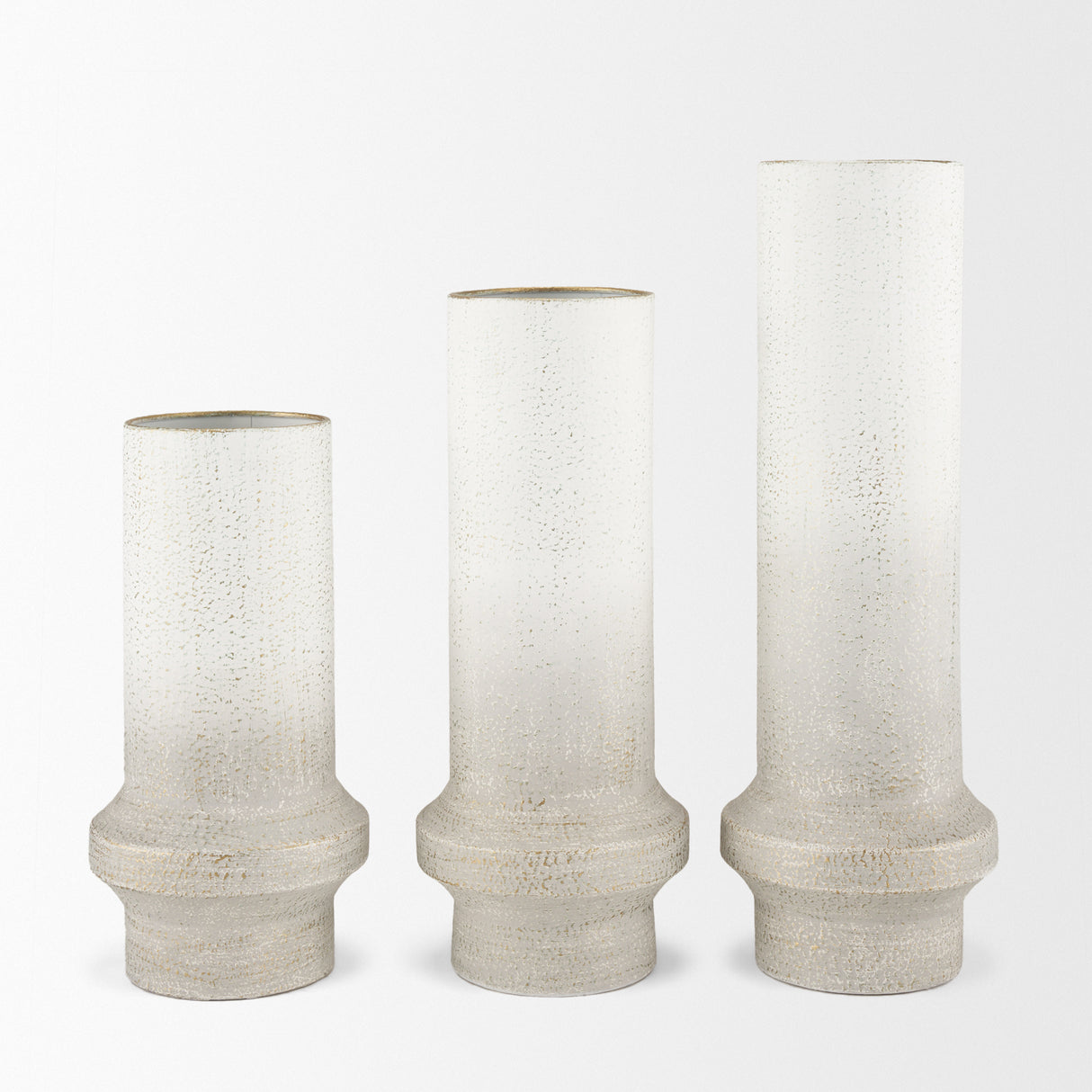 Tovah Medium Textured White w/ Gold Metal Vase from Mercana - Luna Furniture