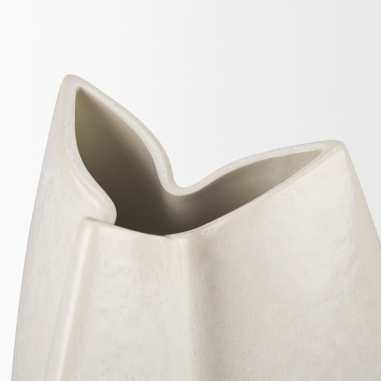 Vania Large Off White w/ Tan Textured Ceramic Vase from Mercana - Luna Furniture