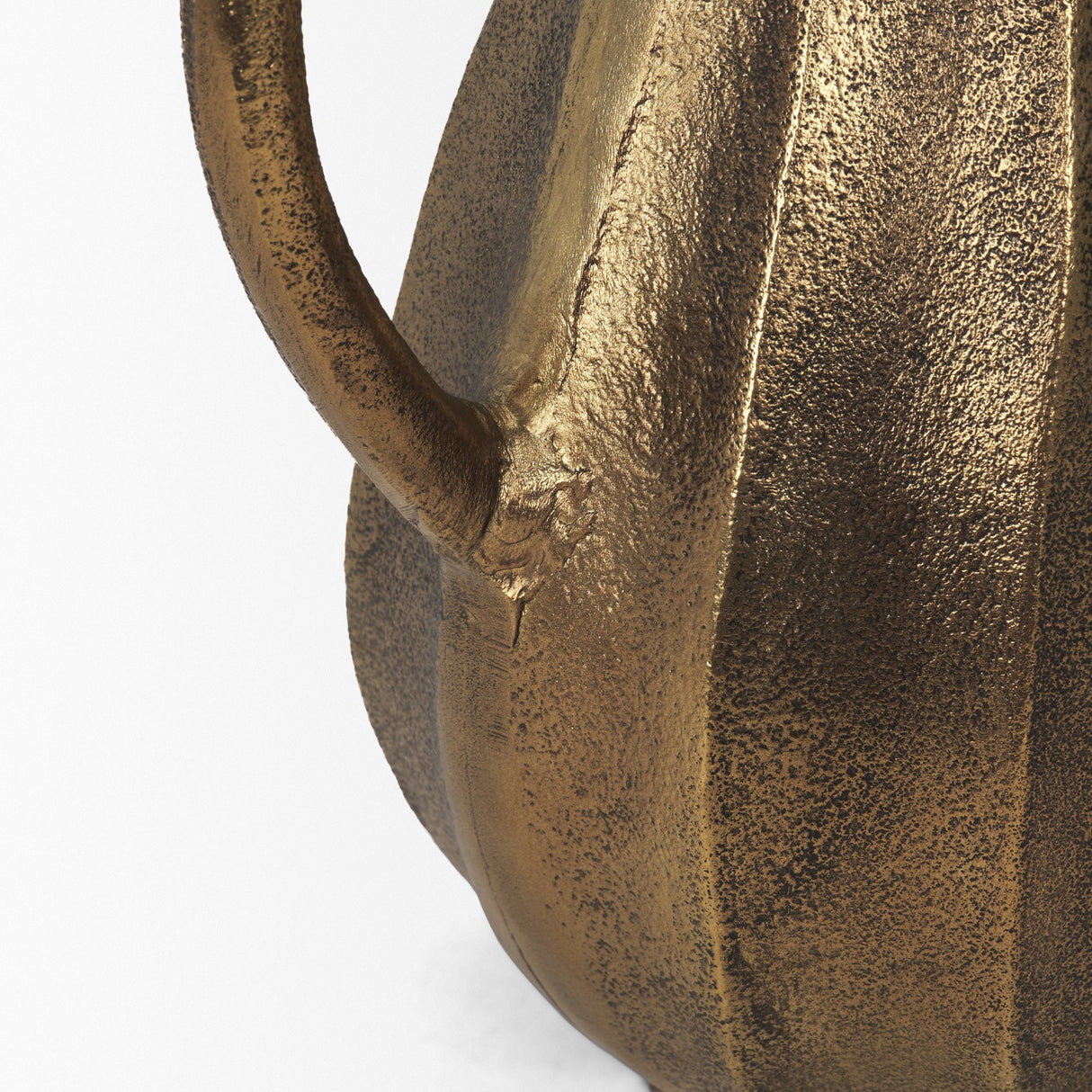Anya Antiqued Brass Scalloped Petal Cast Metal Jug from Mercana - Luna Furniture